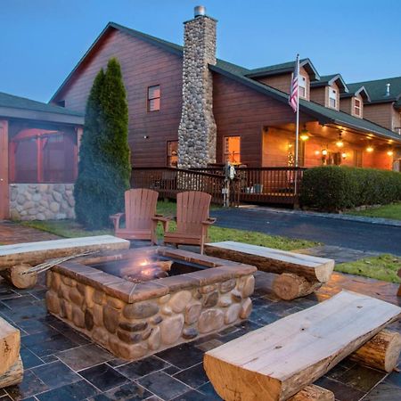 Berry Springs Lodge Sevierville Exteriör bild