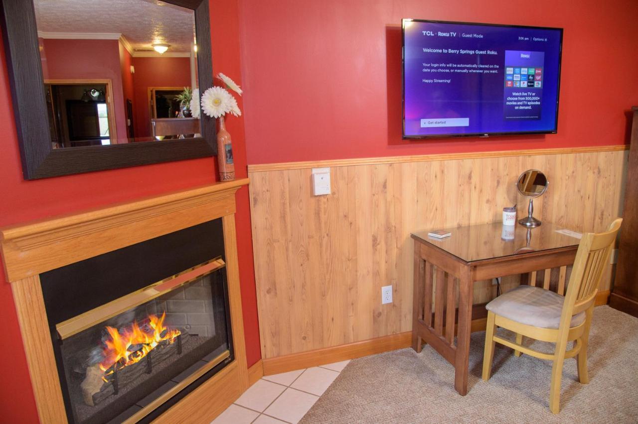 Berry Springs Lodge Sevierville Exteriör bild