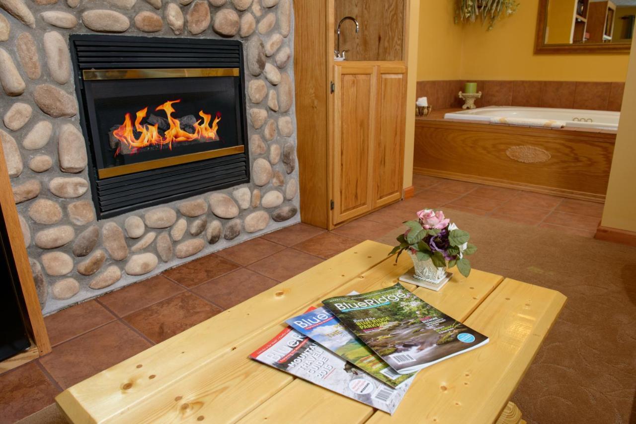 Berry Springs Lodge Sevierville Exteriör bild