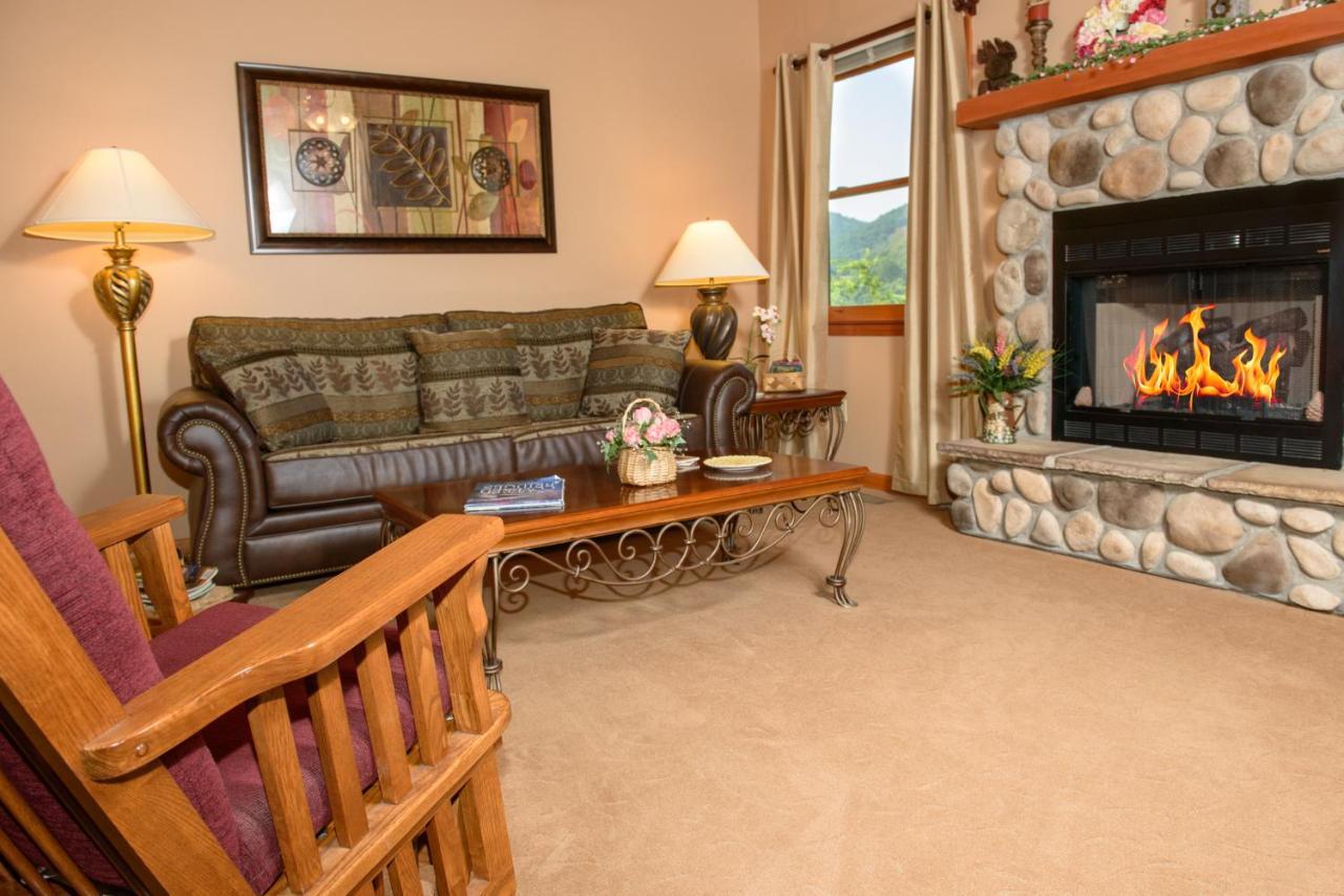 Berry Springs Lodge Sevierville Exteriör bild