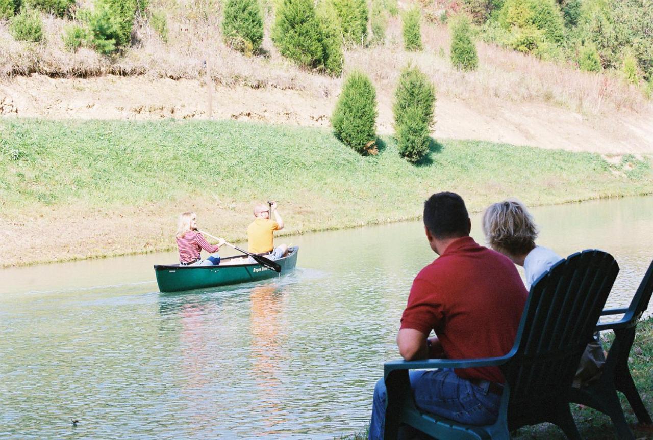 Berry Springs Lodge Sevierville Exteriör bild